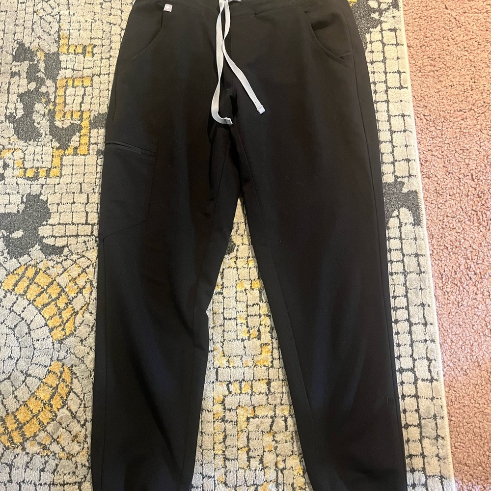 Figs Black Jogger size small